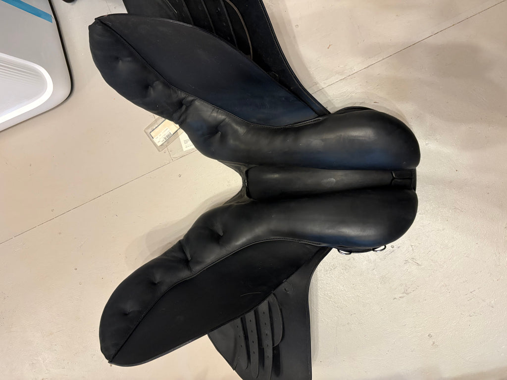 Kieffer Aachen All Purpose English Saddle 17.5