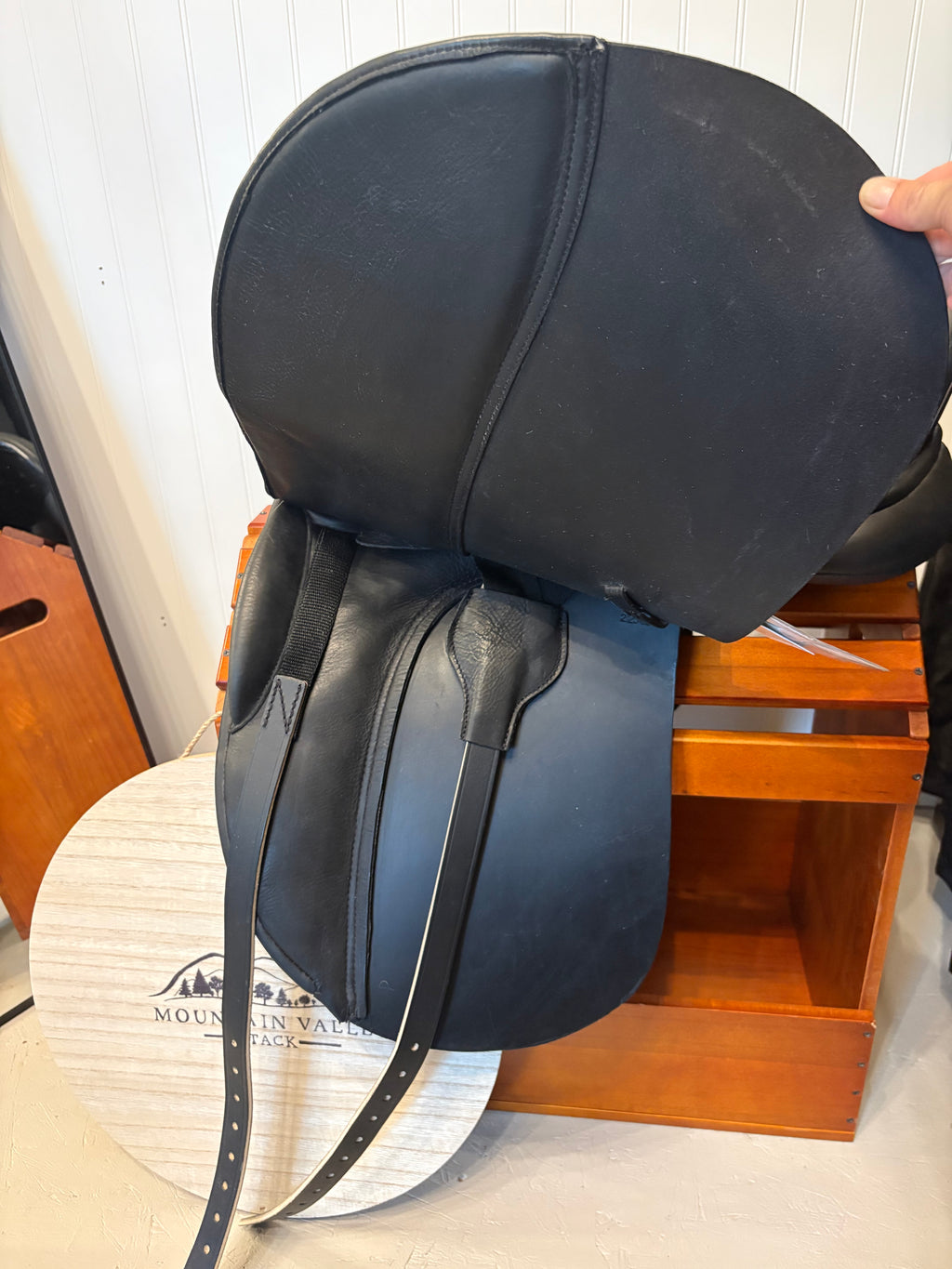 Mystic Dressage saddle by Smith-Worthington 17.5wide