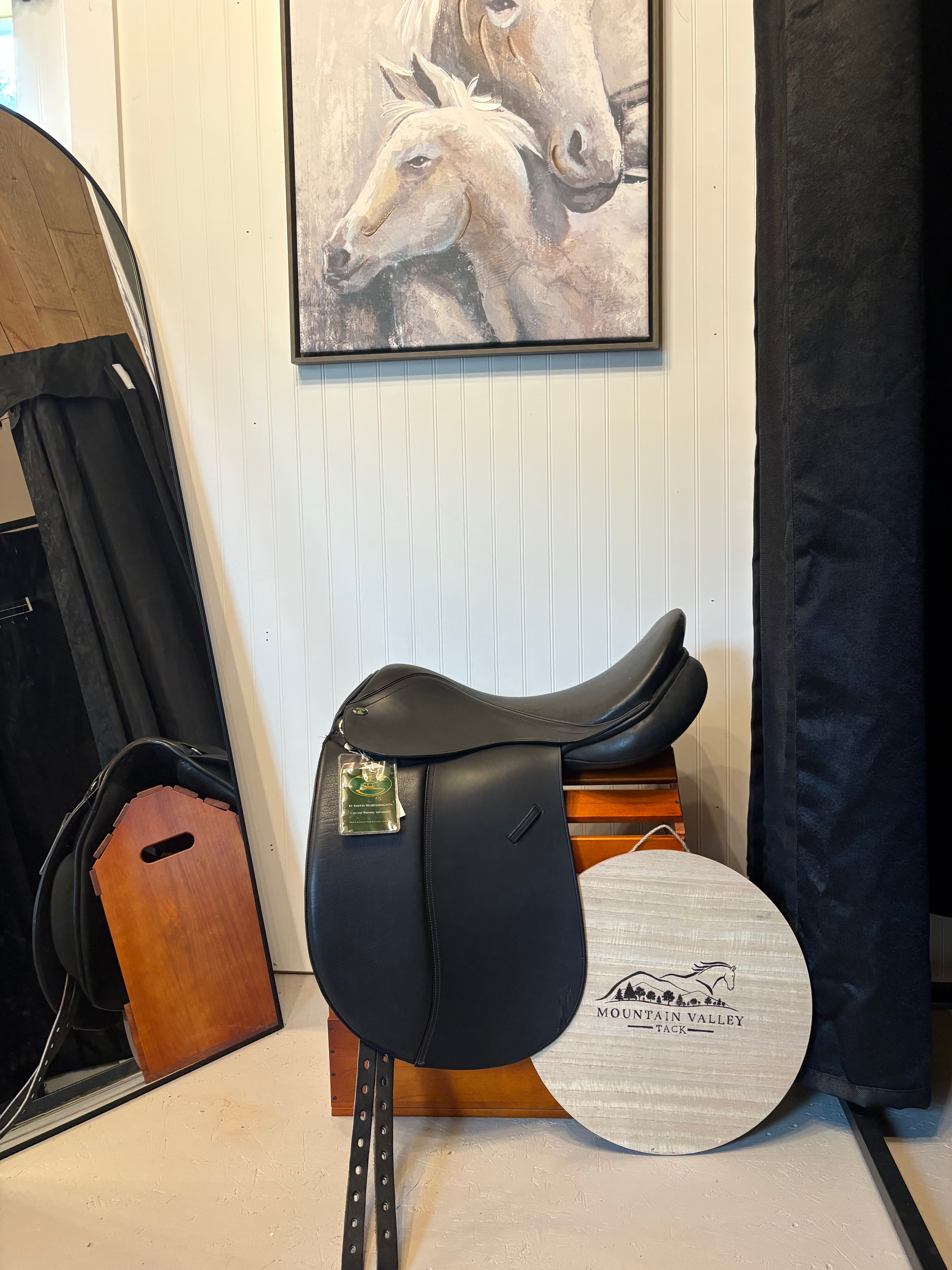 Mystic Dressage Saddle by Smith-Worthington 19.5wide