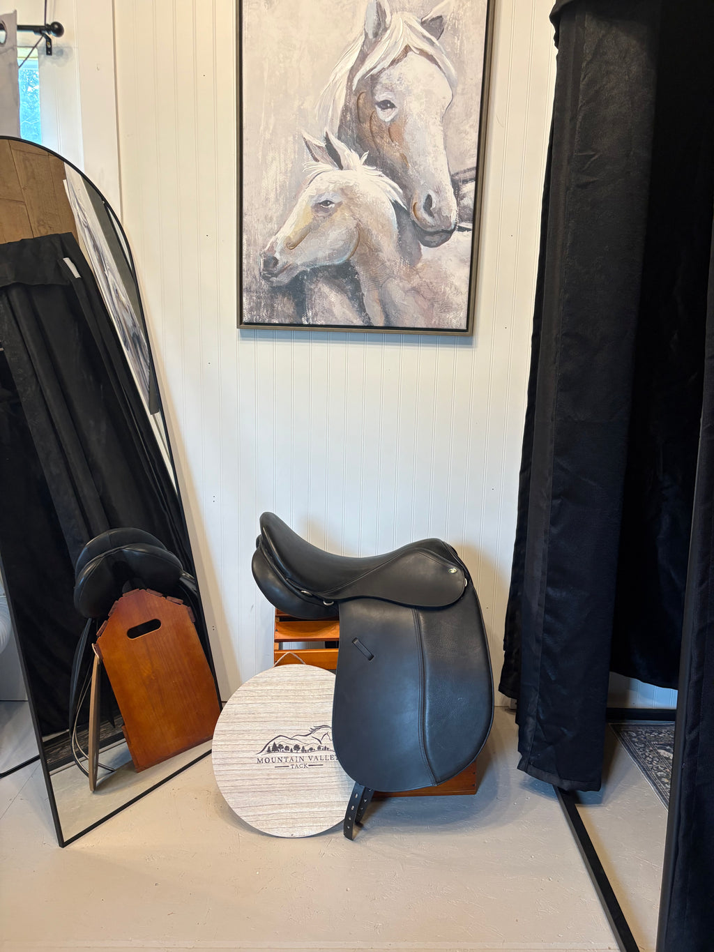Mystic Dressage Saddle by Smith-Worthington 19.5wide