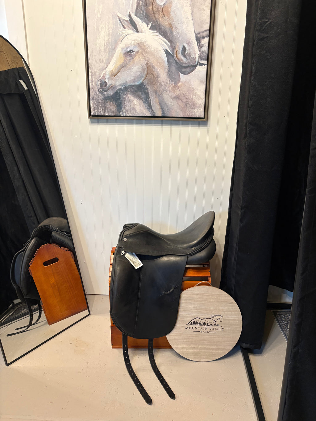 17.5 Albion platinum dressage saddle