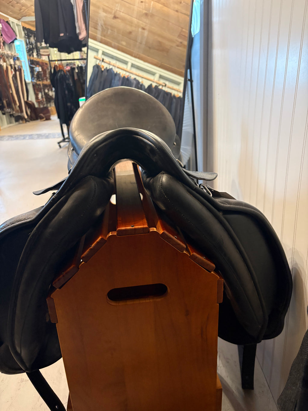 17.5 Albion platinum dressage saddle