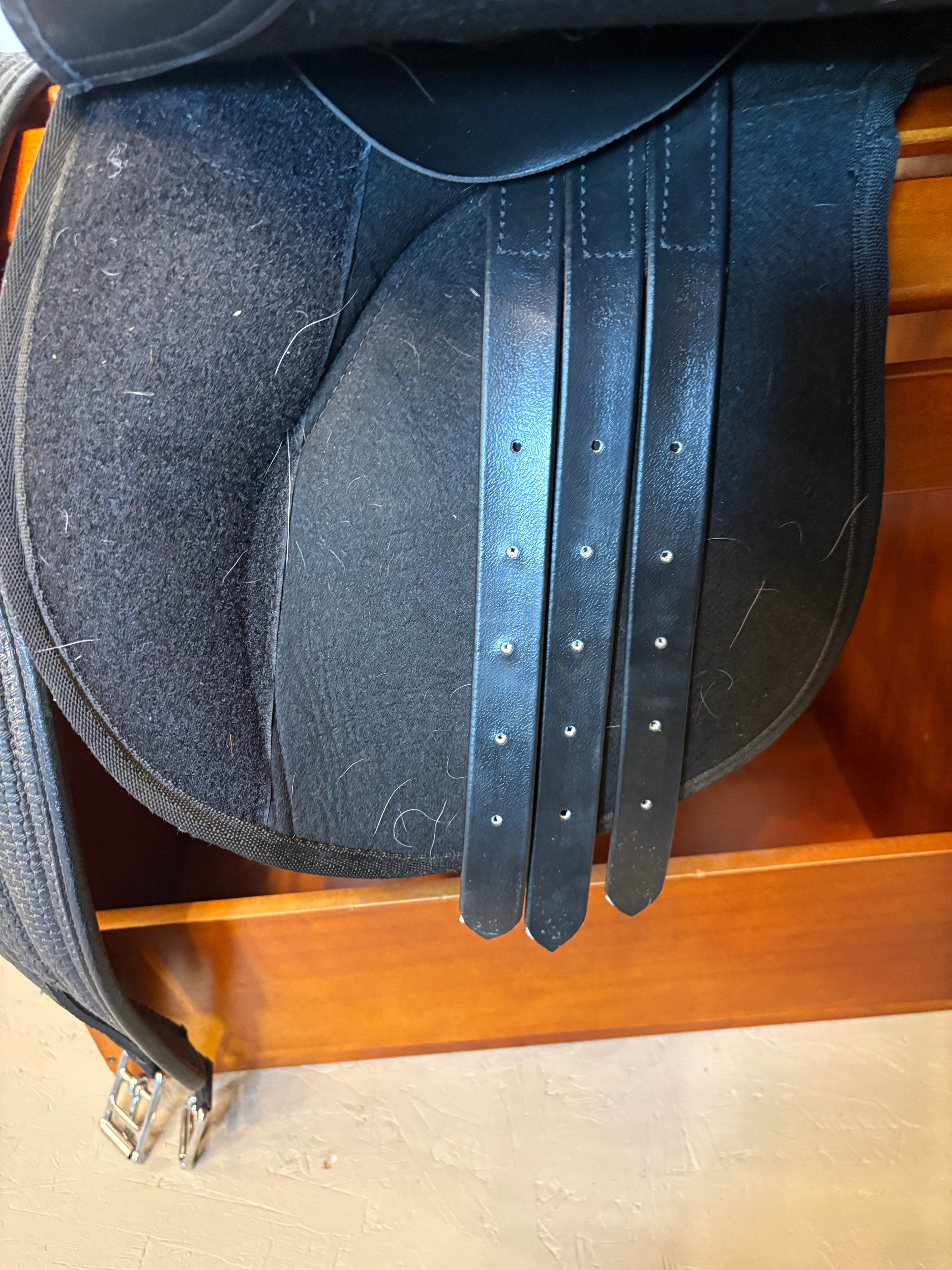 16” Riviera Newport Synthetic Lightweight Saddle includes stirrups, leathers and girth