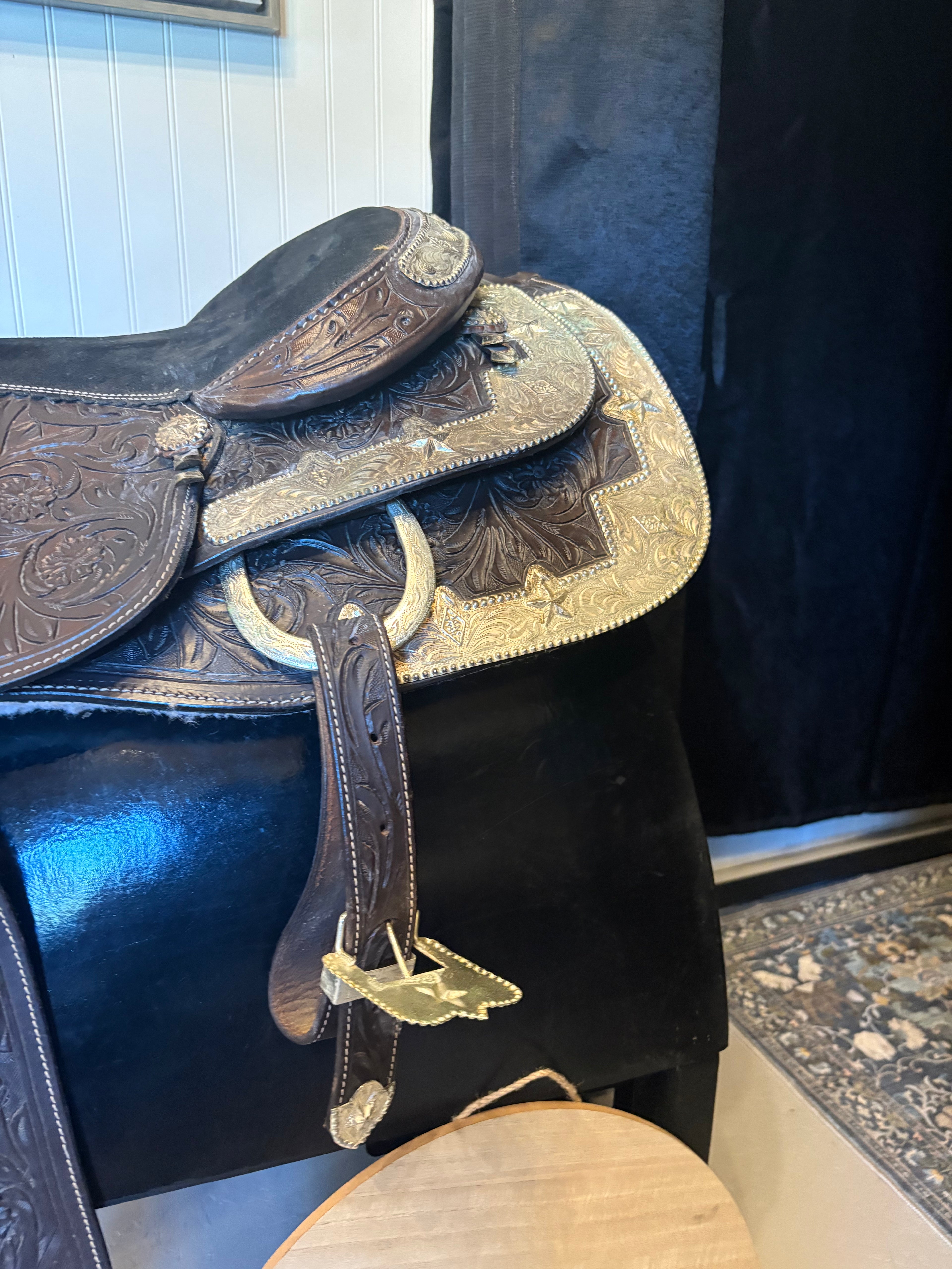 Stunning Western Show Saddle 18”